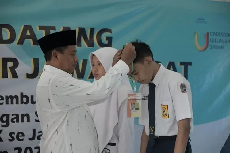 Plh Gubernur Jabar: Pengenalan Lingkungan Sekolah Harus Diisi dengan Wawasan Kebangsaan