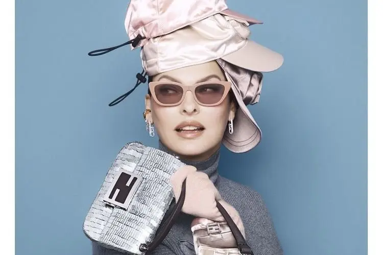 Setelah Vakum Karena Sakit, Linda Evangelista Kembali ke Dunia Modeling Bersama Fendi