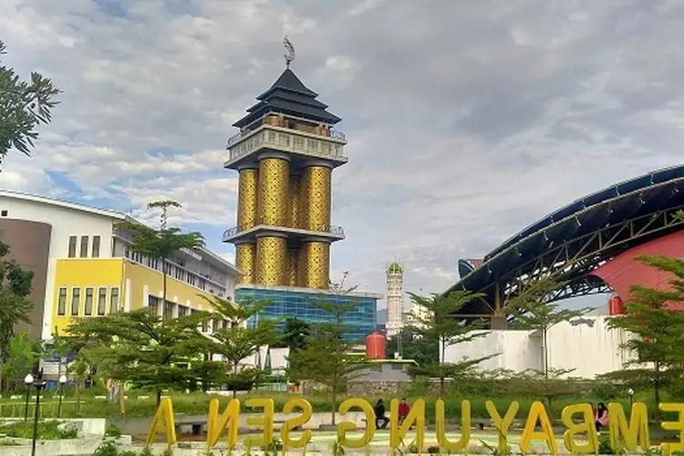 Taman Lembayung Senja di Komplek Gedung Budaya Sabilulungan Kumuh Tak Terawat