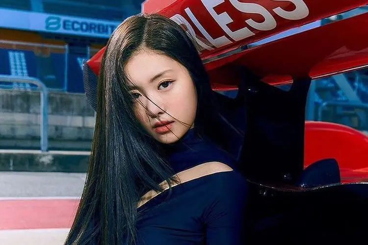 HYBE Mulai Menghapus Semua Jejak dan Profil Kim Garam Setelah Keluar dari LE SSERAFIM