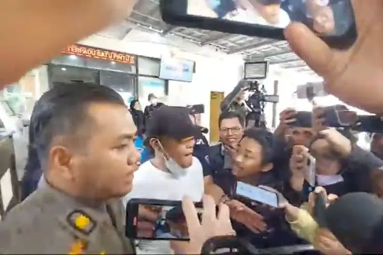 Pasca Mediasi dengan Nathalie Holscher, Sule Tidak Banyak Bicara Minta Kuasa Hukum yang Beri Keterangan
