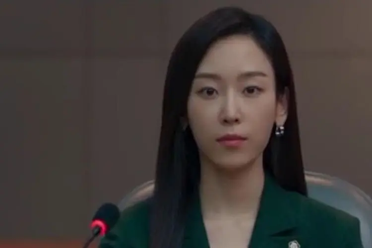 Spoiler Why Her? Episode 15: Penuhi Sidang Pendisiplinan, Oh Soo Jae Bongkar Rahasia Besar di Depan Umum?