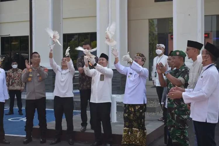 Bupati Imron Harap Pelayanan Penegakan Hukum di PN Sumber Semakin Maksimal