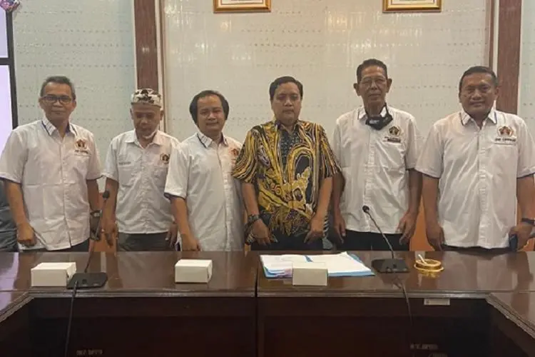 PWI Cirebon Minta Dewan Lebih Kritis Lagi