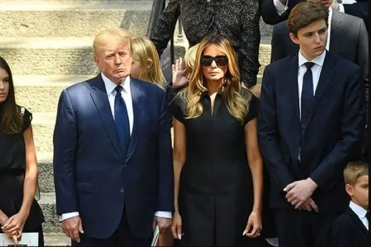 Anak Donald Trump, Donald Barron Hadiri Upcara Pemakaman Ivana Trump, Tinggi Badan Jadi Sorotan