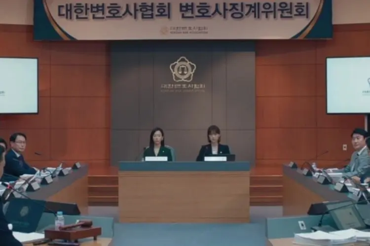 Spoiler Why Her? Episode 15: Oh Soo Jae Beri Kejutan di Persidangan, Choi Tae Guk Menang Telak?