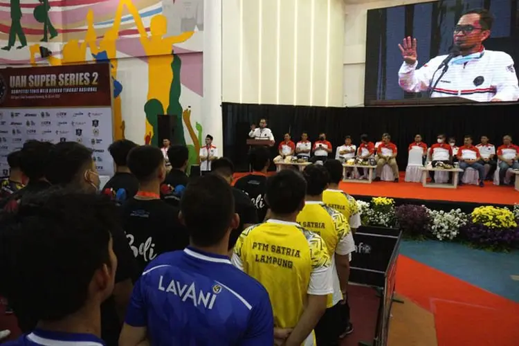 UAH Super Series 2, Ustaz Adi Hidayat Gelorakan Persatuan Indonesia dan Pancasila