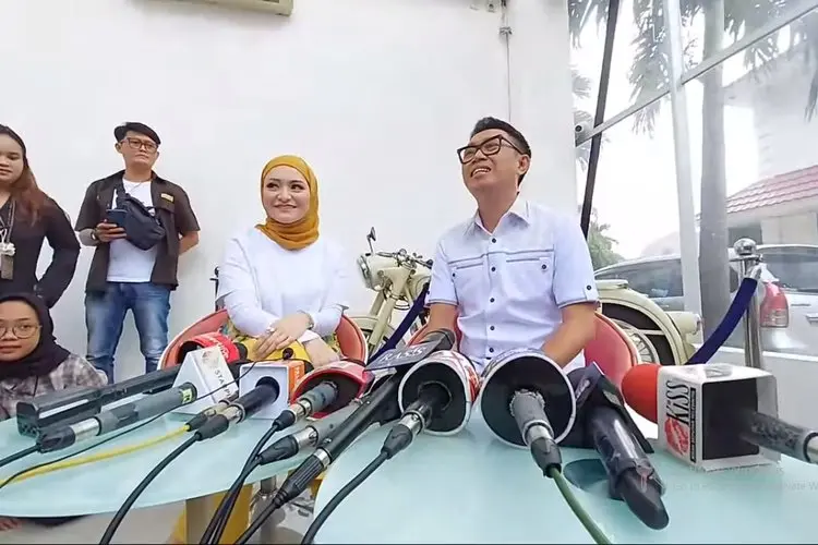 Nathalie Holscher Gabung Manajemen Komando, Eko Patrio Bocorkan Projek Lagu Terbaru Bunda Adzam