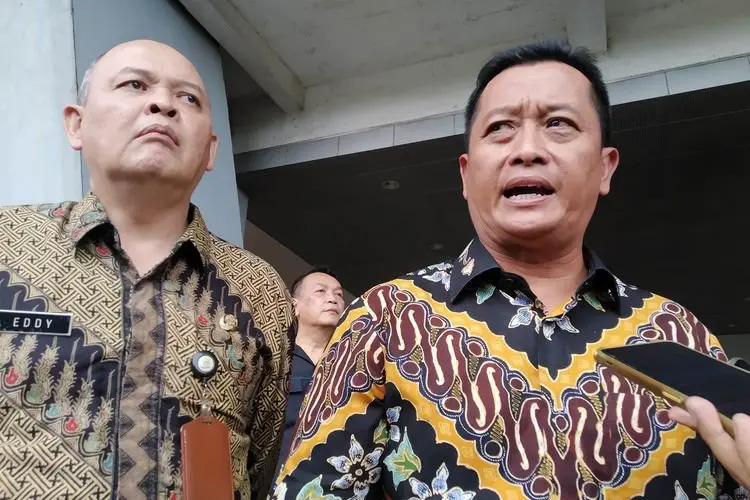 Pemkot Bandung Bakal Bongkar 21 Halte dan 3 JPO, Ini Alasannya