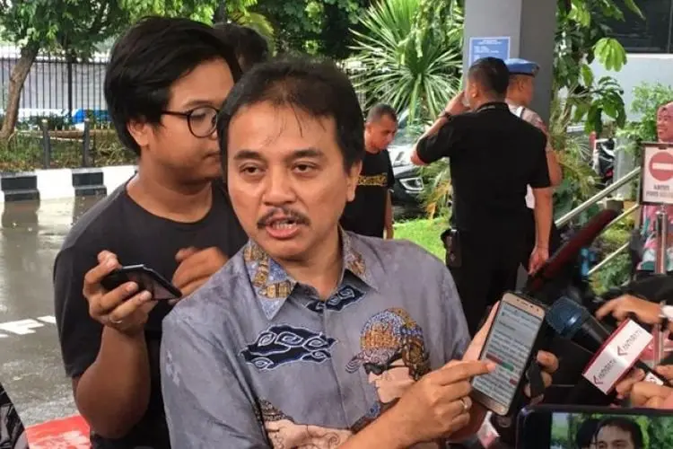 Roy Suryo Diperiksa Lagi, Dipersilakan Makan Siang Dulu