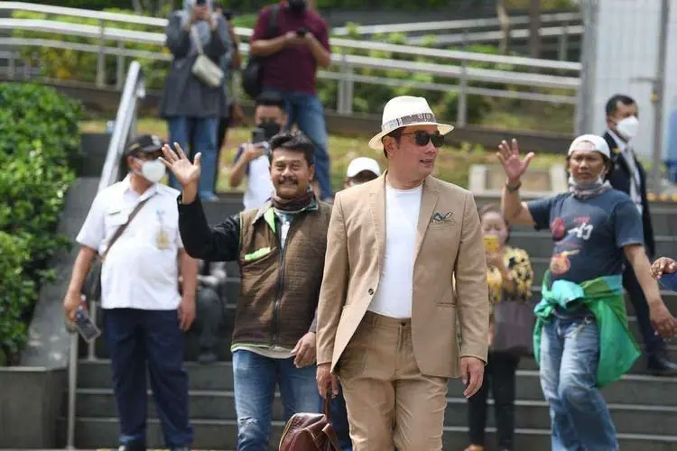 Braga Fashion Week Ada Ridwan Kamil, Warganet: Ngeganggu Jalanan