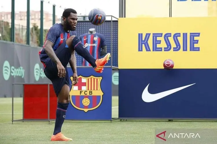Franck Kessie Ungkap Proses Adaptasi di Barcelona, Ternyata Atmosfernya...