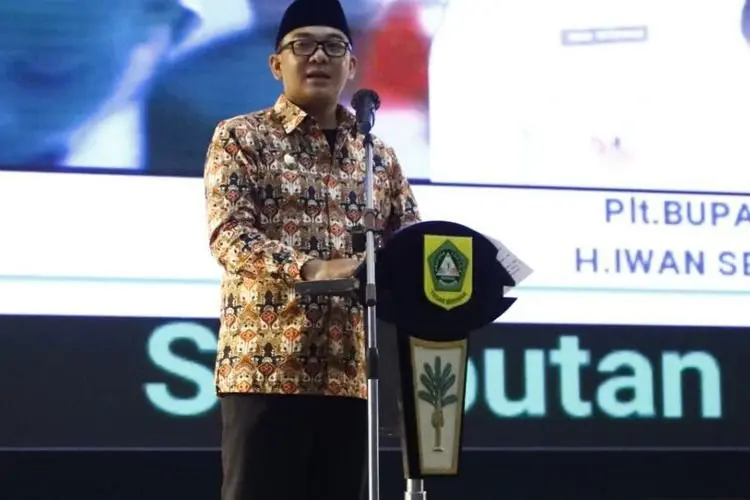 Jadi Tersangka Korupsi, Ini Alasan Iwan Setiawan Belum Non AKtifkan S dari Jabatannya di Disdagin