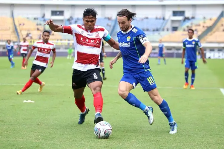 Kalahkan Persib 3-1, Fabio Lefundes Puji Esteban Vizcarra