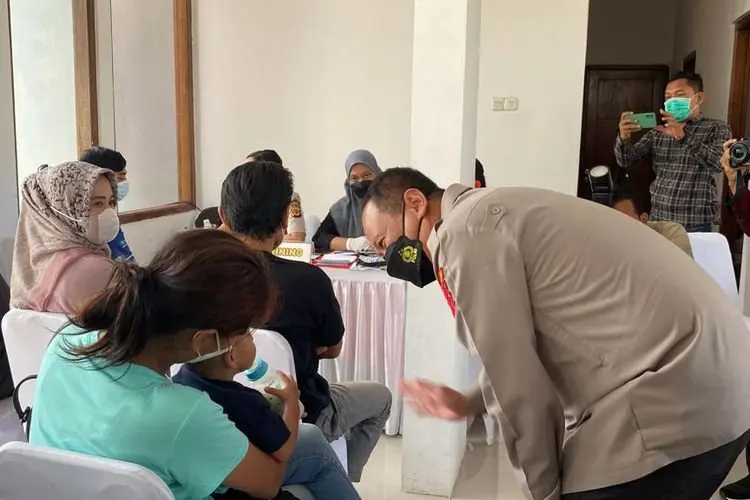 Tinjau Gerai Vaksin Alun-alun, Kapolda Minta Vaksin Booster Capai Angka 50 Persen