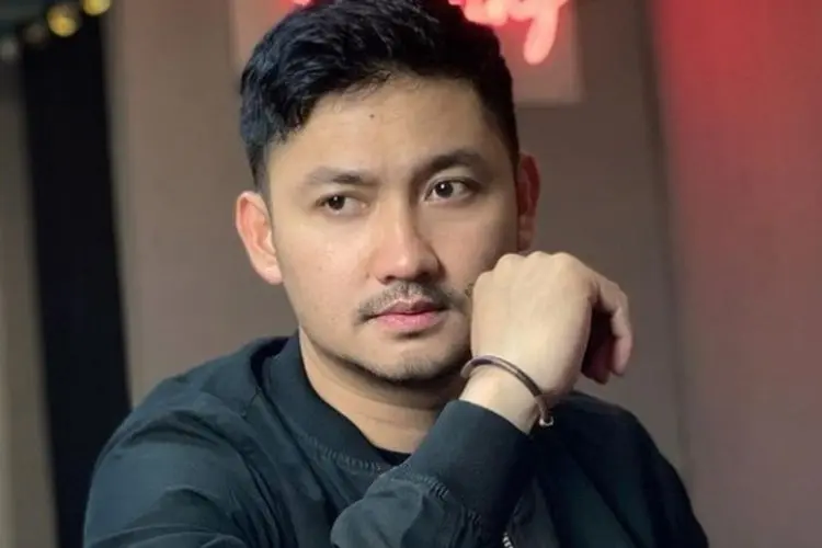 Waduh!Â Cerai dengan Dewi Persik, Angga Wijaya Ngekost