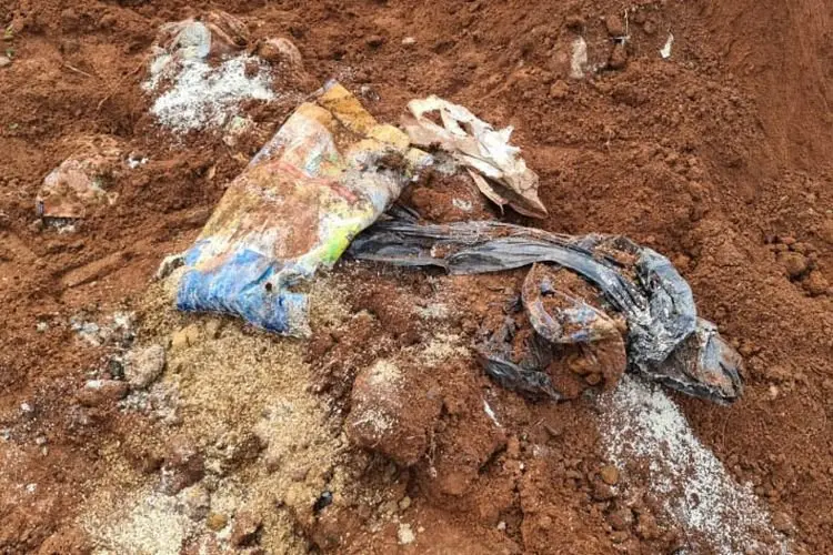 Cek Lokasi Bansos Presiden yang Dikubur di Depok, Polda Metro Ajak Kemensos dan Bulog