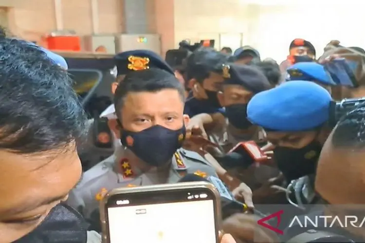 Dikawal Ketat Para Ajudan, Ferdy Sambo Penuhi Panggilan Polri Soal Kasus Brigadir J