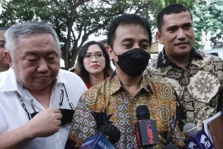 Roy Suryo Resmi Ditahan sebagai Tersangka Kasus Meme Stupa Candi Borobudur
