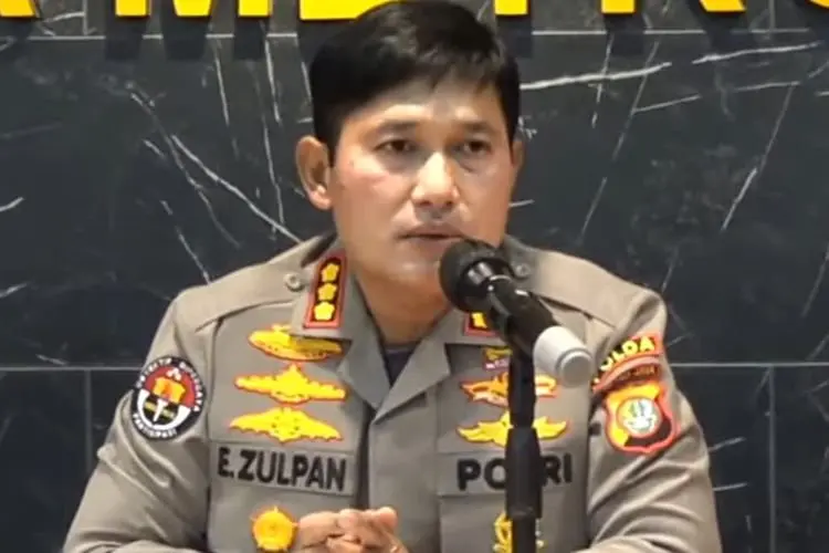 Jadi Tersangka, Roy Suryo Ditahan Selama 20 Hari