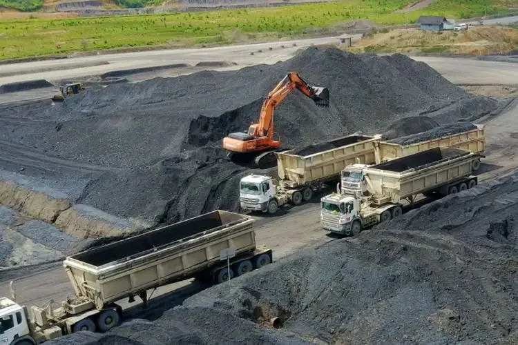DPR Desak Pemerintah Tindak Perusahaan Batu Bara
