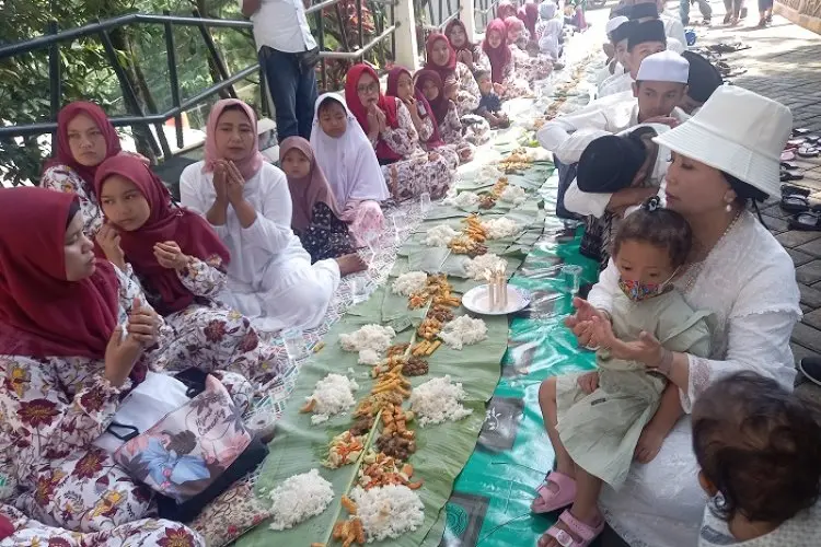 Berbagi Cinta dengan Anak Yatim Piatu ala Rumah Budaya HMA Bogor
