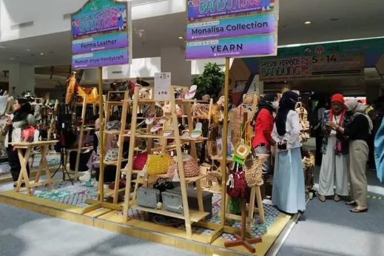 Pasar Kreatif Bandung 2022 Raup Omzet Rp8,5 Miliar