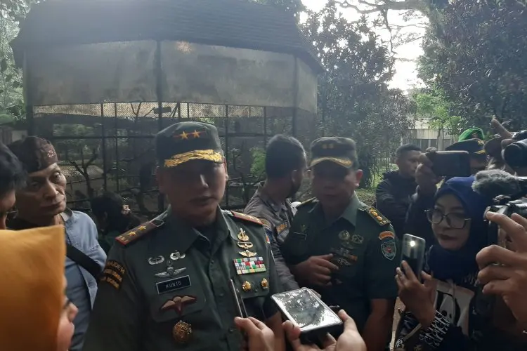 Demi Kasih Nama Hewan Ini, Pangdam III Siliwangi Mayjen Kunto Arief Wibowo Kunjungi Bandung Zoo