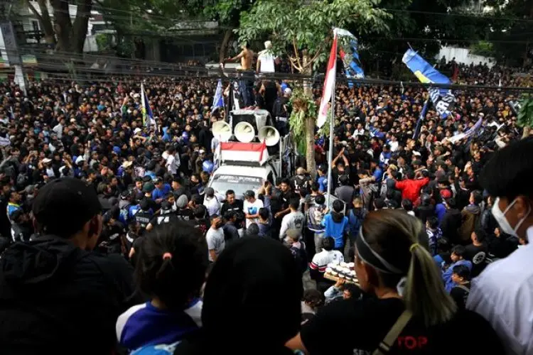 FOTO: Demo Bobotoh Persib