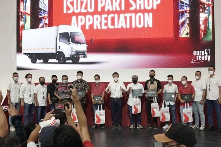 Apresiasi Mitra Layanan Purnajual, Isuzu Pastikan Ketersediaan Part Shop di Indonesia 