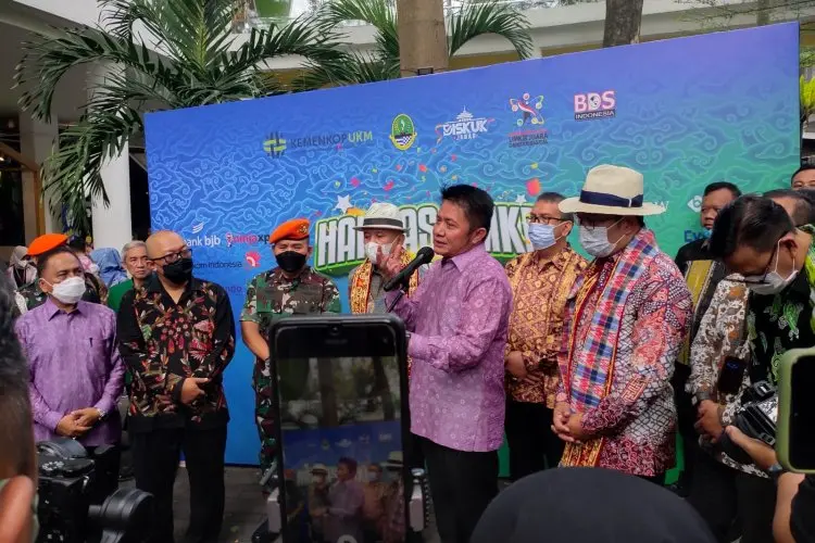  Ridwan Kamil Minta Pusat Siapkan Data Perdagangan Dalam Negeri