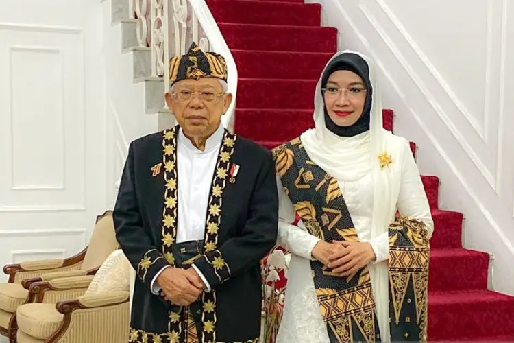Ke Istana Merdeka, Wapres Ma'ruf Amin Didampingi Istri Pakai Baju Adat Banten
