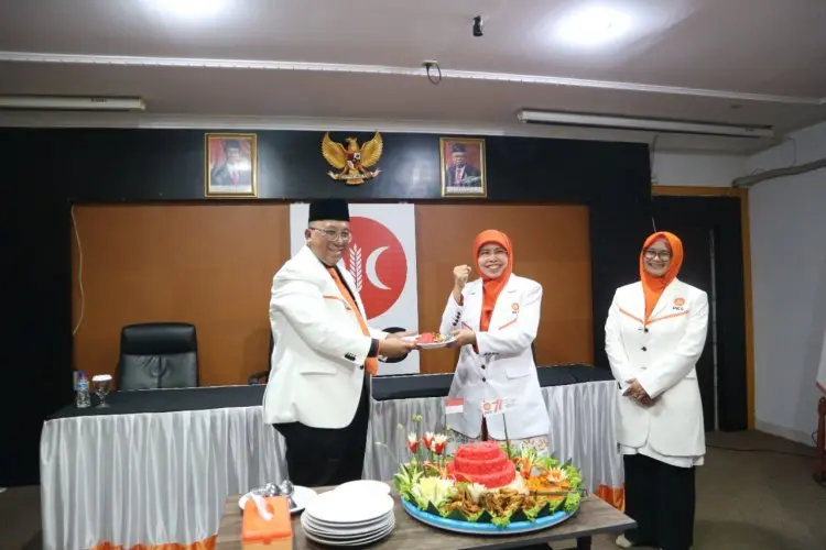 Potong Tumpeng, Wujud Syukur PKS atas Kemerdekaan RI ke 77 Tahun