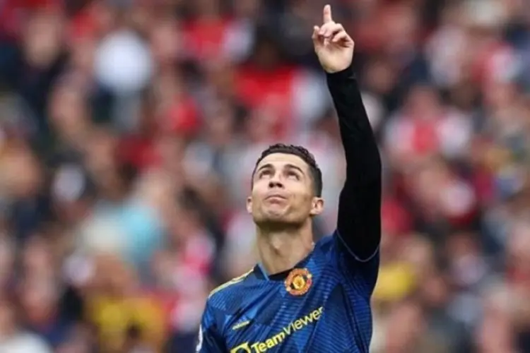 Wanita Ini Buka Bocoran Klub Cristiano Ronaldo Setelah Galau di Manchester United