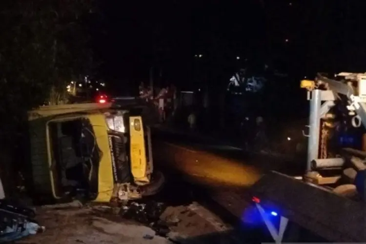 Maut di Jalanan Cianjur, Truk Hantam Pemotor di Ciloto Puncak, Empat Nyawa Melayang