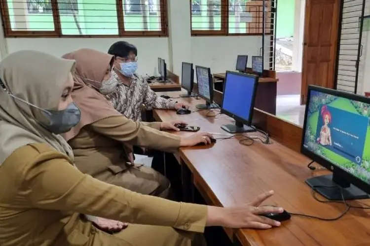 125 Guru di Kota Semarang Ikuti Kompetisi Guru Bahasa Inggris Solve Education!