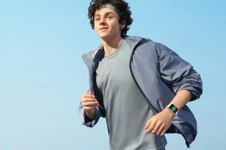 Amazfit Luncurkan GTS 4 Mini Smartwatch Mungil Tapi Penuh Tenaga 