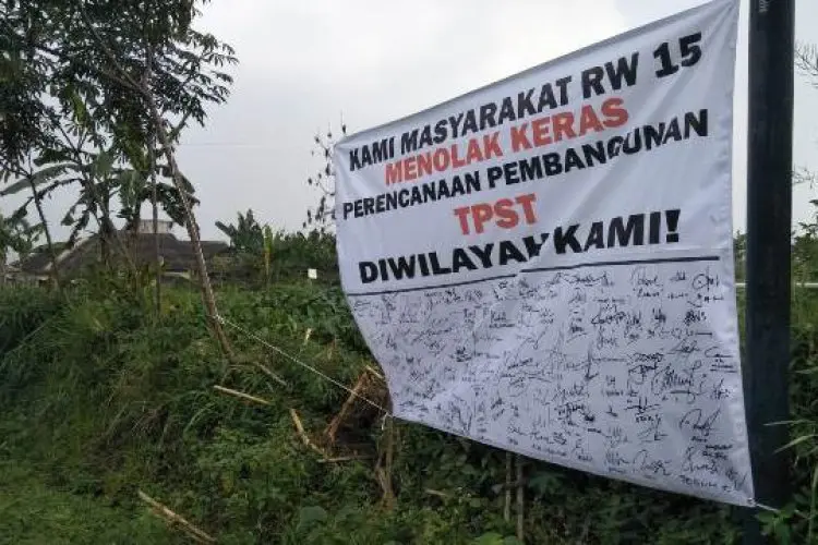 Pembangunan TPST di Kampung Cikupa Ditunda, Kades Cilame: Itu Keputusan Bijak 