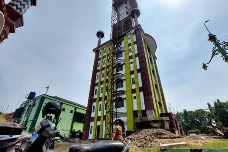 Lama Terbengkalai, Anggaran Rehab Menara Masjid Agung Sumber Cirebon Mencapai Rp3 Miliar