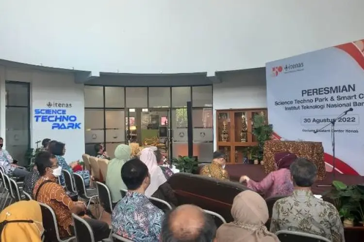 Itenas Hadirkan Gedung Science Techno Park di Bandung