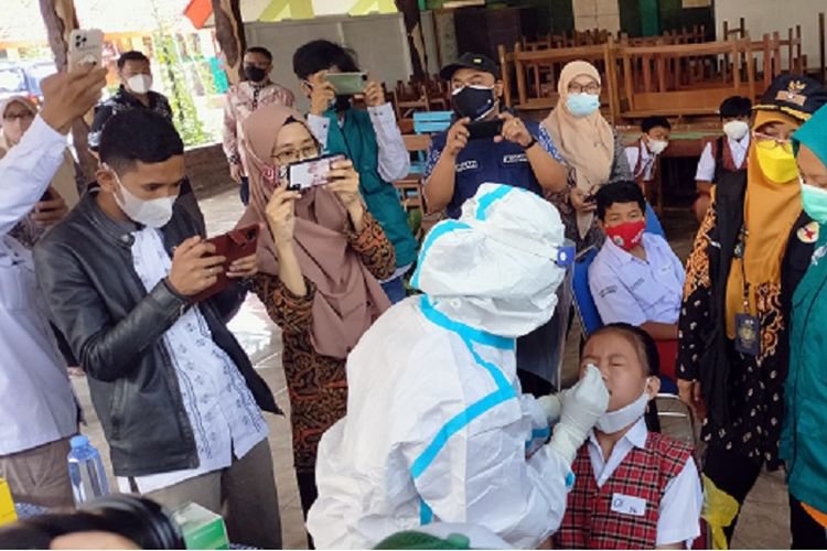 Sembilan Siswa di Kota Cirebon Terpapar Covid-19 Selama PTM