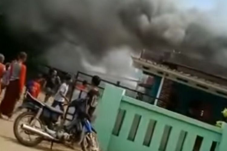 Ponpes di Karawang Terbakar, 8 Santri Dilaporkan Meninggal Dunia