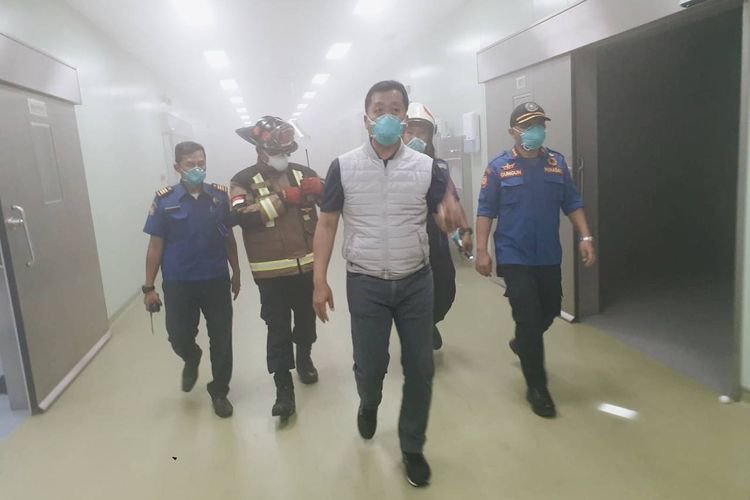 Sekda Kota Bandung Tinjau Langsung Kebakaran RSUD Bandung Kiwari, Evakuasi Berjalan Lancar 