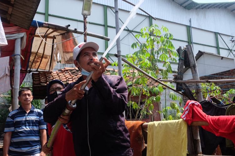 Sprinkler Warga, Inovasi Diskar PB Kota Bandung Disambut Hangat Masyarakat