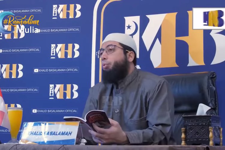 Makna dari Ibadah Dipaksakan dalam Islam, Ustadz Khalid Basalamah: Awalnya Harus Begini