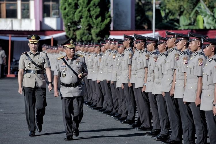 Kisah Andi Sonjaya Anak Sopir Angkot Yang Sukses Jadi Polisi Dapat Nilai Tertinggi Pula