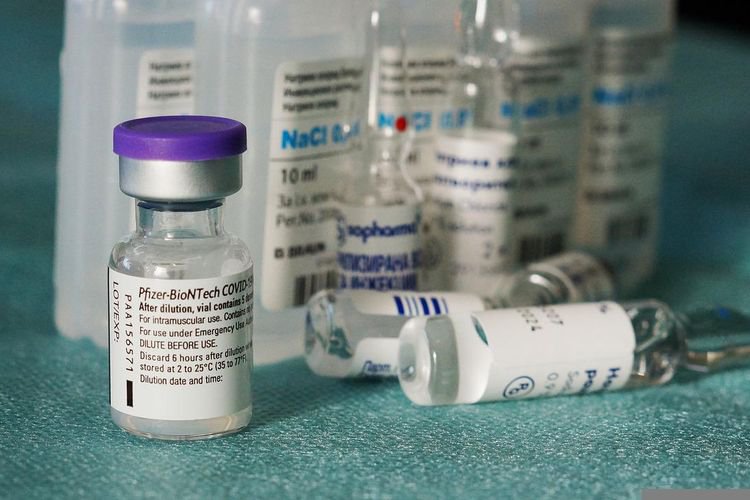 Mulai Berjalan, 24.709 Nakes Target Vaksin Booster Tahap Dua