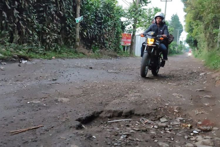 73 Persen Jalan di Jabar Rusak, DPRD Jabar Sebut Perlu Ada Suntikan Dana