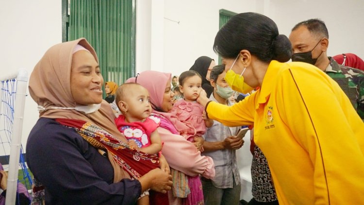 Dharma Pertiwi dan BKKBN Tinjau Keluarga Berisiko Stunting di Jawa Barat