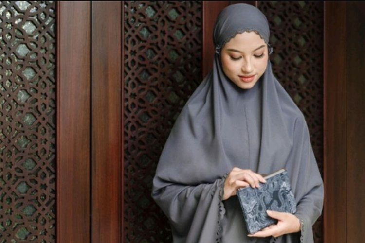 Werni dari Brand Fesyen Lokal Saskara Warnai Peringatan HUT RI